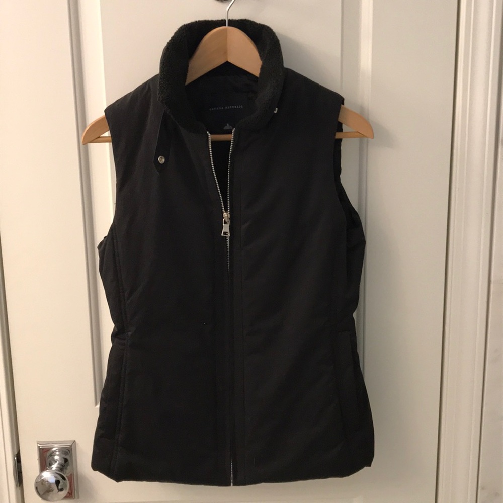 Banana Republic Vest. Size Small